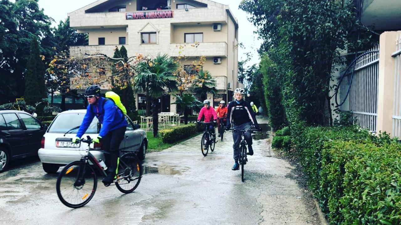 Hotel Ambasador Garden Lezha Kültér fotó