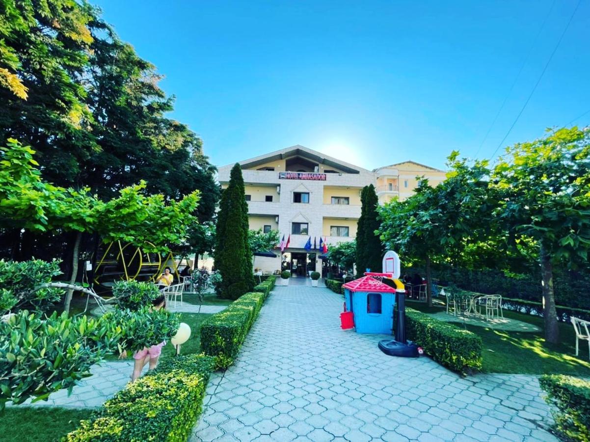 Hotel Ambasador Garden Lezha Kültér fotó