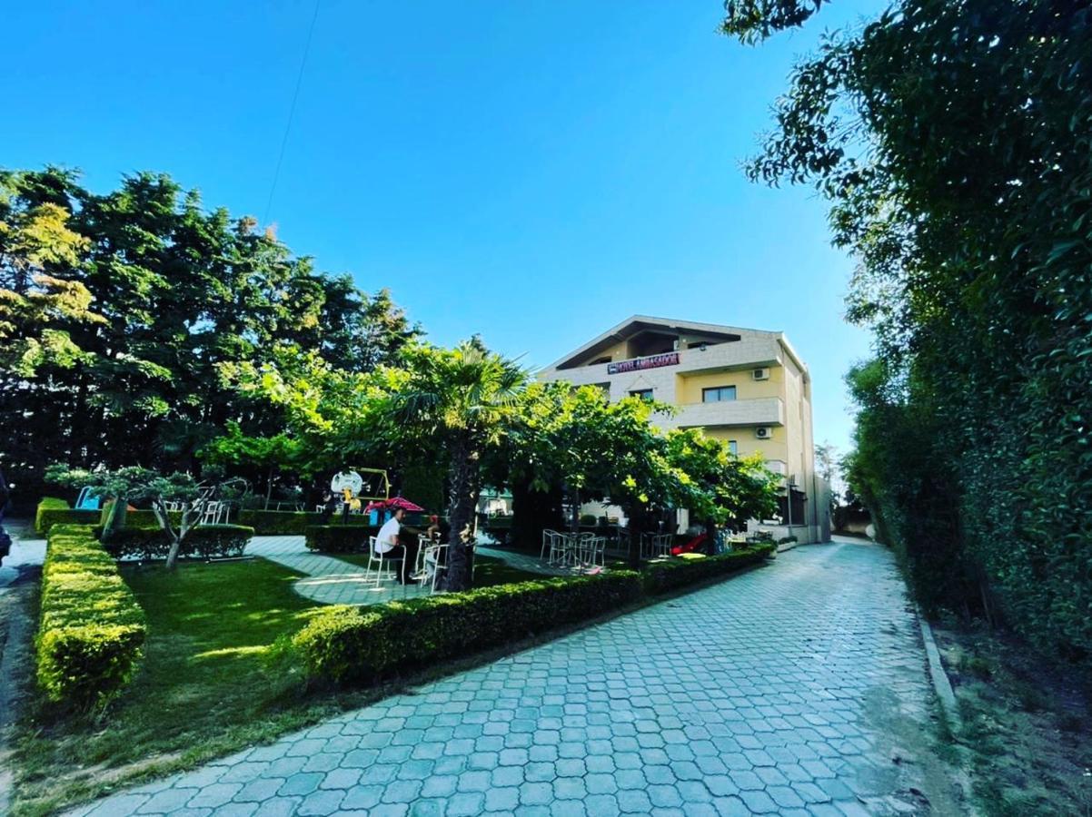 Hotel Ambasador Garden Lezha Kültér fotó